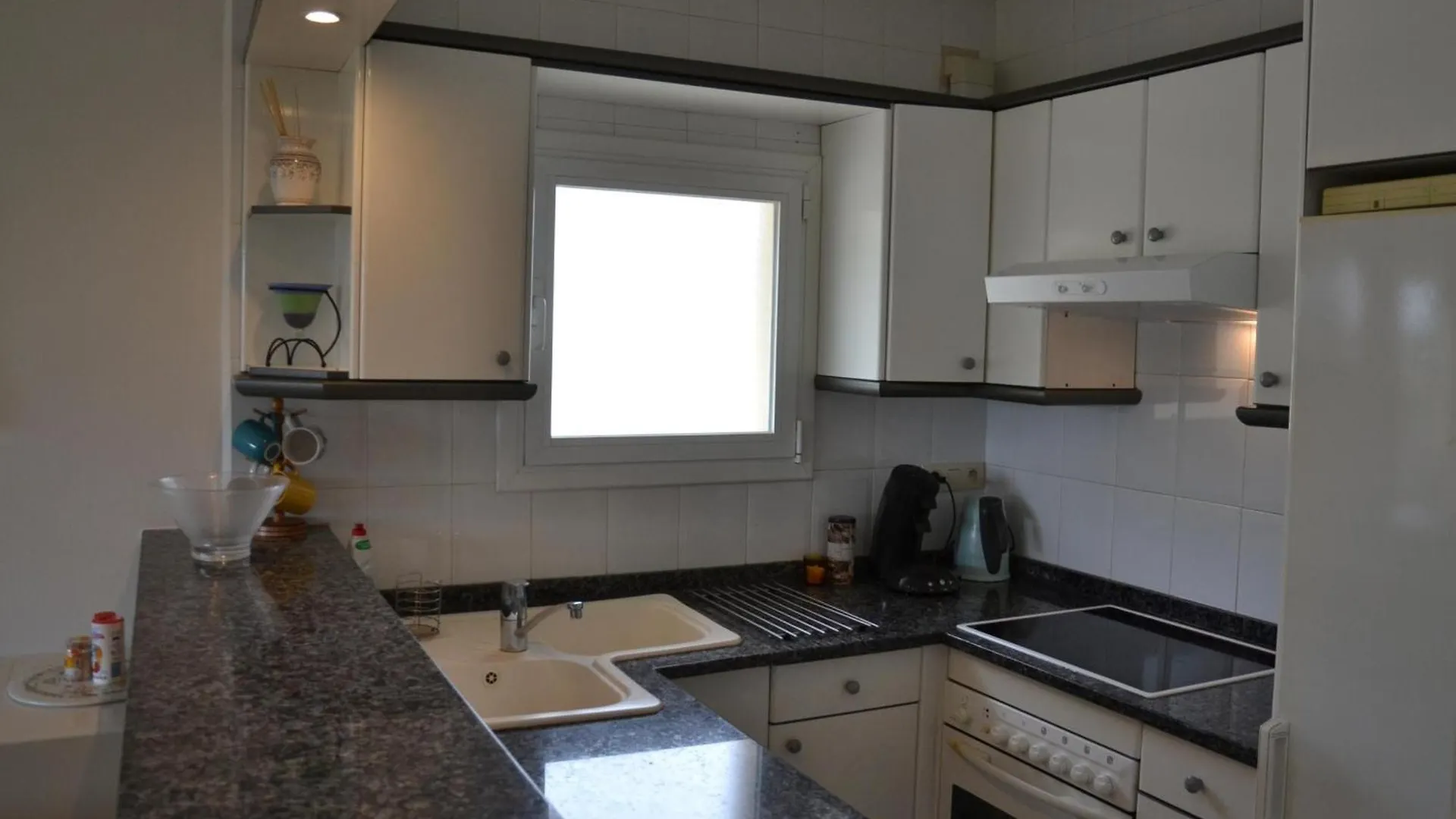 Apartamento Soleado Con Piscina Cerca De La Playa Y Del Centro En L'Estartit - Es-323-18 Spanien